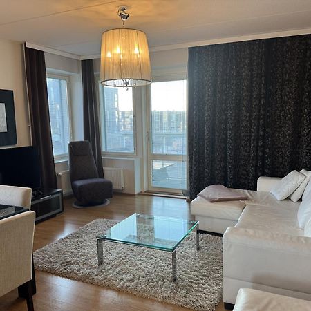 Gella Canalside Apartments With Sauna And Balcony In Address Saukonpaadenranta 4 ヘルシンキ エクステリア 写真