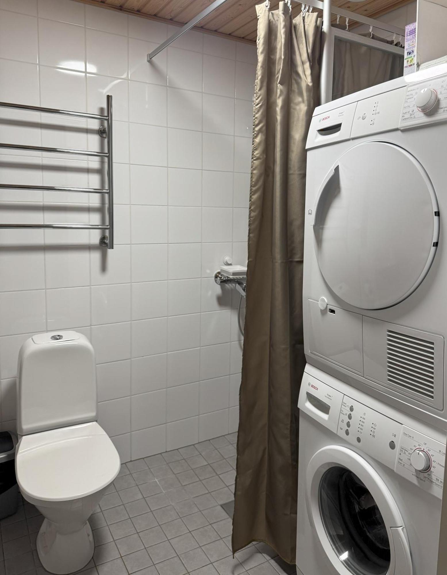 Gella Canalside Apartments With Sauna And Balcony In Address Saukonpaadenranta 4 ヘルシンキ エクステリア 写真