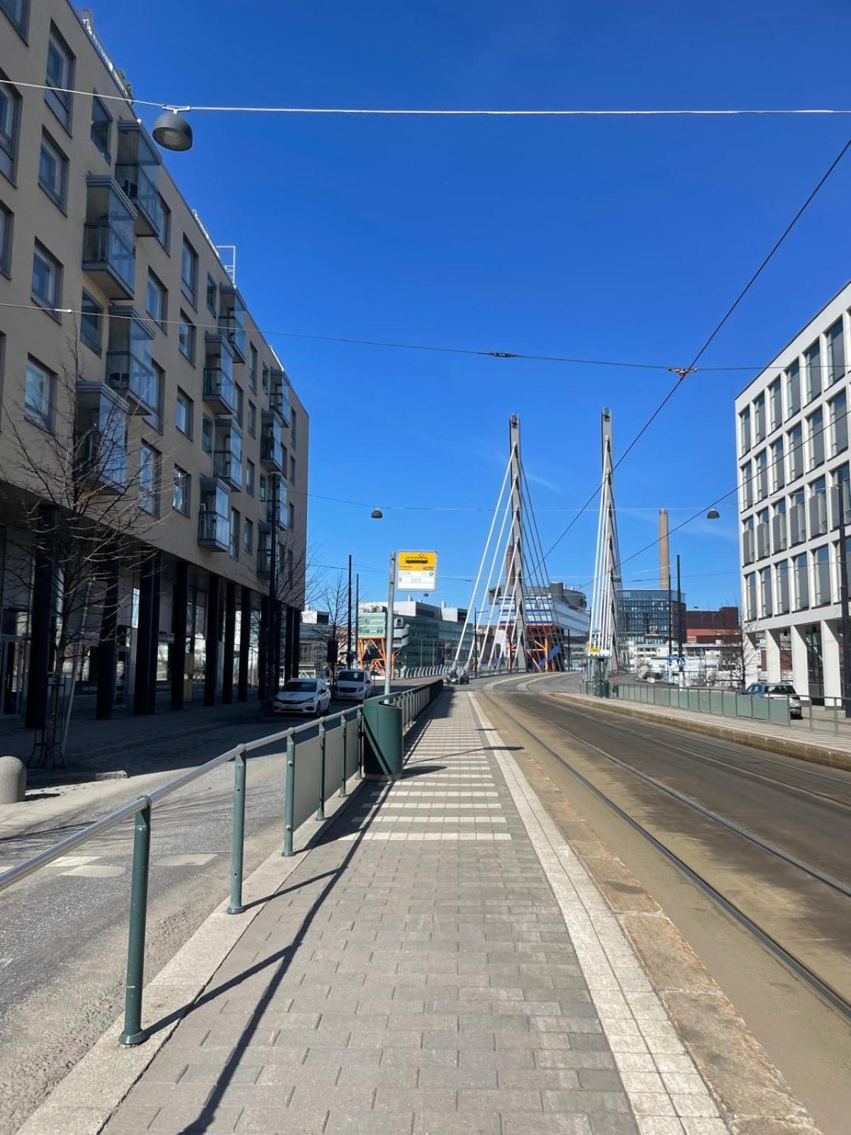 Gella Canalside Apartments With Sauna And Balcony In Address Saukonpaadenranta 4 ヘルシンキ エクステリア 写真